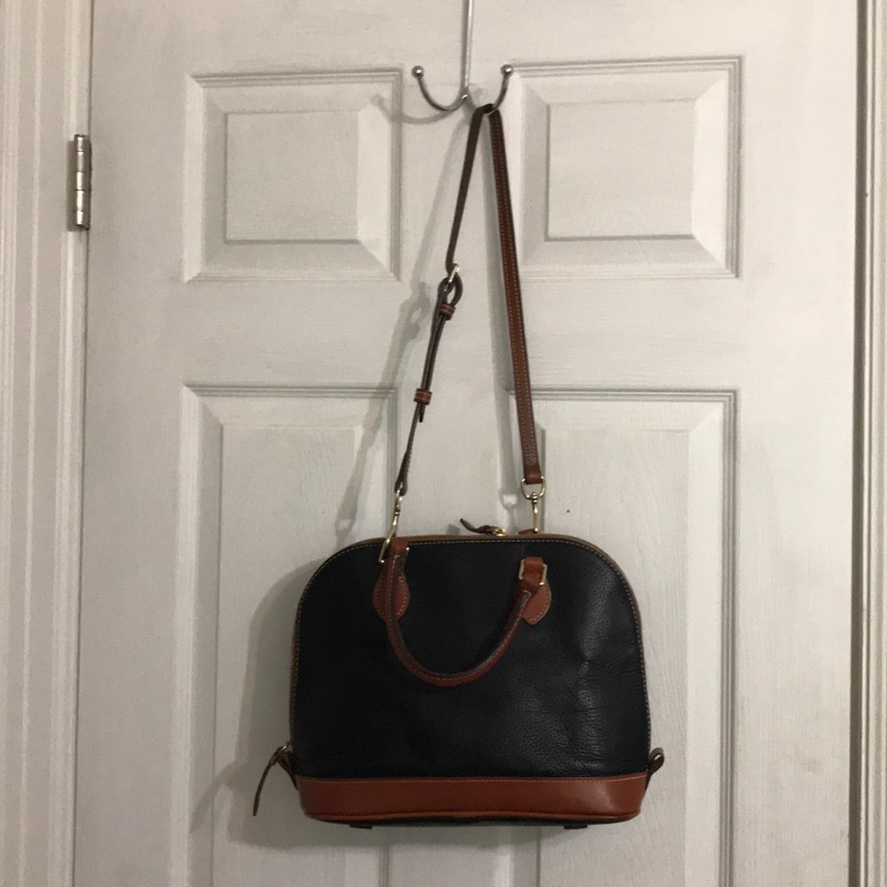 Dooney and Bourke 1975 purse